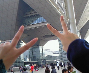 �������I